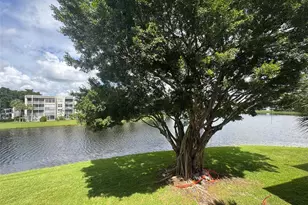 9235A Lagoon Pl, Davie, FL 33324 - Photo 32