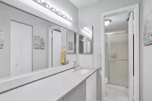 2704 NW 104th Ave, Sunrise, FL 33322 - Photo 12