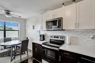 2704 NW 104th Ave, Sunrise, FL 33322 - Photo 2