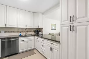 2303 Congressional Way, Deerfield Beach, FL 33442 - Photo 10