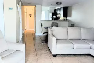 158 Riviera Cir, Weston, FL 33326 - Photo 14