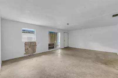 803 Palm Avenue, Fort Pierce, FL 34982 - Photo 12