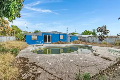 803 Palm Avenue, Fort Pierce, FL 34982 - Photo 16