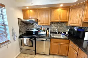 7837 Golf Cir Dr, Margate, FL 33063 - Photo 4