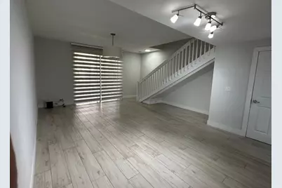1394 Barcelona Way, Fort Lauderdale, FL 33327 - Photo 10