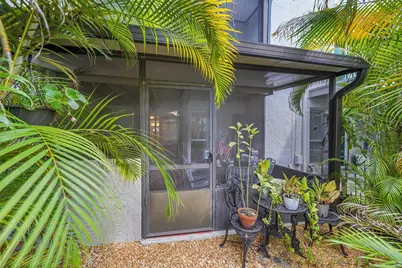 670 Kensington Place #5B, Wilton Manors, FL 33305 - Photo 8