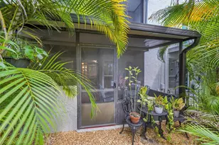 670 Kensington Pl, Wilton Manors, FL 33305 - Photo 8