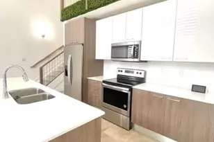 3455 NE 5th Ave, Oakland Park, FL 33334 - Photo 4