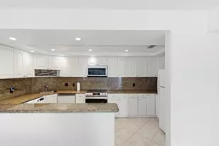 3700 Galt Ocean Dr, Fort Lauderdale, FL 33308 - Photo 6