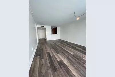 492 NW 165th Street Road, Miami, FL 33169 - Photo 6