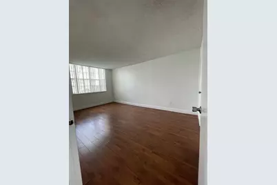 492 NW 165th Street Road, Miami, FL 33169 - Photo 16