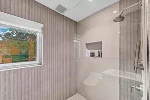 715 N Victoria Park Rd, Fort Lauderdale, FL 33304 - Photo 32