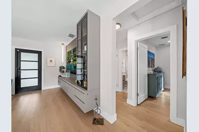 715 N Victoria Park Road, Fort Lauderdale, FL 33304 - Photo 20