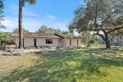 5400 SW 164 Terrace, Southwest Ranches, FL 33331 - Photo 2