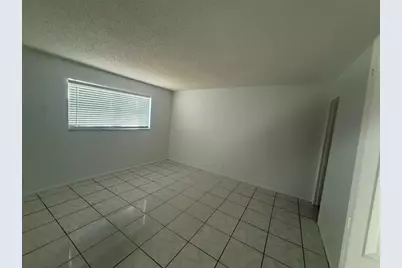 7960 Colony Circle, Tamarac, FL 33321 - Photo 2