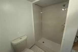 7960 N Colony Cir, Tamarac, FL 33321 - Photo 6