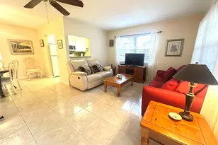 489 Tilford W, Deerfield Beach, FL 33442 - Photo 2