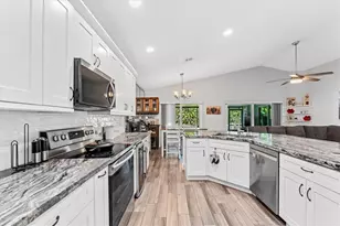 3 E Chesterfield Dr, Boynton Beach, FL 33426 - Photo 4