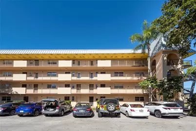 6101 N Falls Circle Drive #402, Lauderhill, FL 33319 - Photo 8