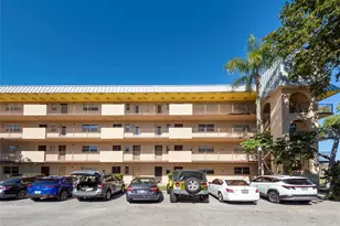 6101 N Falls Cir Dr, Lauderhill, FL 33319 - Photo 8