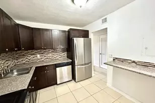 6101 N Falls Cir Dr, Lauderhill, FL 33319 - Photo 2