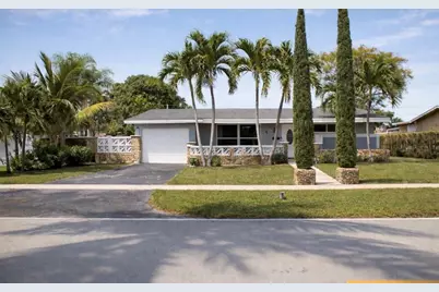 8337 NW 25th Court, Sunrise, FL 33322 - Photo 2