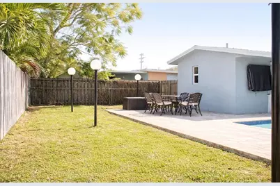 8337 NW 25th Court, Sunrise, FL 33322 - Photo 10