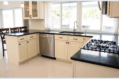 8337 NW 25th Court, Sunrise, FL 33322 - Photo 4