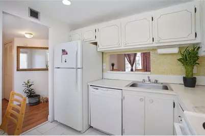 2650 NW 49th Avenue #320, Lauderdale Lakes, FL 33313 - Photo 8