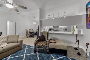 3 Camden Ln, Boynton Beach, FL 33426 - Photo 8