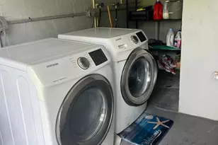 735 NE 37th St, Fort Lauderdale, FL 33334 - Photo 14