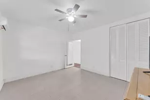 7401 Pines Blvd, Hollywood, FL 33024 - Photo 12