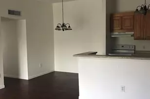 819 NE 199th St, Miami, FL 33179 - Photo 2