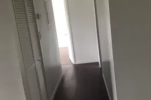 819 NE 199th St, Miami, FL 33179 - Photo 4