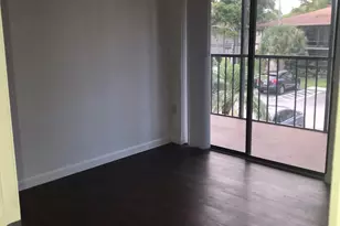 819 NE 199th St, Miami, FL 33179 - Photo 6