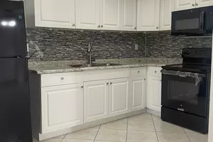 6902 SW 15th St, North Lauderdale, FL 33068 - Photo 16