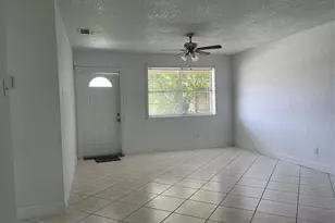 6902 SW 15th St, North Lauderdale, FL 33068 - Photo 6