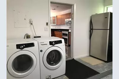 101 SE 15th Avenue #E, Fort Lauderdale, FL 33301 - Photo 8