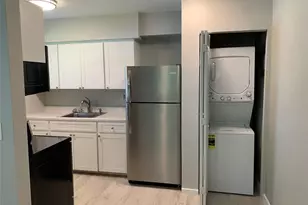 4385 NE 13th Ave, Oakland Park, FL 33334 - Photo 10