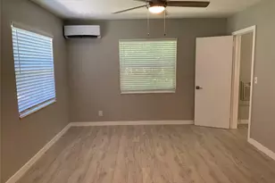 4385 NE 13th Ave, Oakland Park, FL 33334 - Photo 14