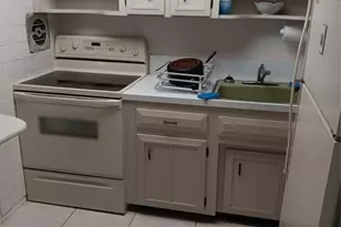 1110 N Riverside Dr, Pompano Beach, FL 33062 - Photo 12