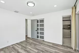 2500 NE 16th Ave, Wilton Manors, FL 33305 - Photo 22