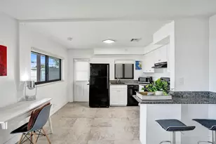 2500 NE 16th Ave, Wilton Manors, FL 33305 - Photo 6