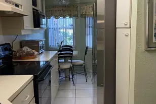 9520 SW 1st Pl, Coral Springs, FL 33071 - Photo 2