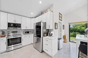 23313 Water Cir, Boca Raton, FL 33486 - Photo 10