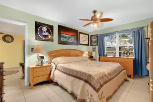 1560 McKinley St, Hollywood, FL 33020 - Photo 8