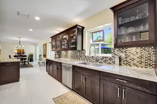 2649 NE 27th Terrace, Fort Lauderdale, FL 33306 - Photo 8