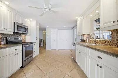 5555 Lakeshore Drive, Fort Lauderdale, FL 33312 - Photo 22