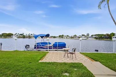 5555 Lakeshore Drive, Fort Lauderdale, FL 33312 - Photo 2