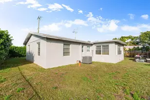 1475 7th St, West Palm Beach, FL 33401 - Photo 6